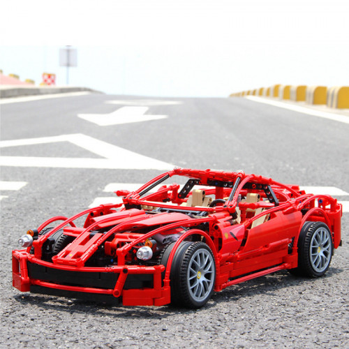Ferrari 599 oyuncaq avtomobil