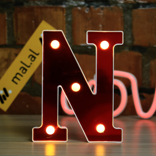 Красная светодиодная буква N