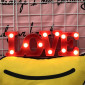 Qırmızı rəngli LOVE yazılı masaüstü lampa