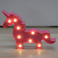 Çəhrayı rəngli unicorn formalı masaüstü lampa Çəhrayı rəngli unicorn formalı masaüstü lampa