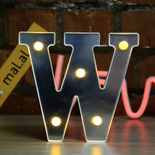 Зеркальная светодиодная буква W