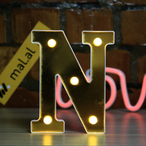 Золотистая зеркальная светодиодная буква N