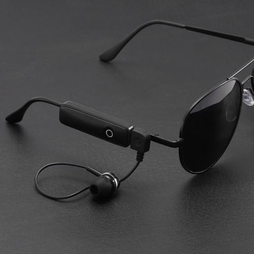Солнцезащитные очки / bluetooth - гарнитура с черной оправой
